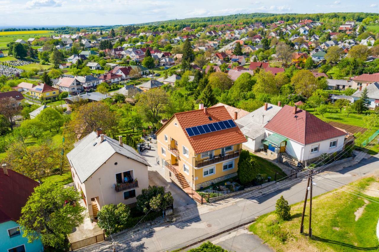Oeskarszt Apartman Urkut Dış mekan fotoğraf